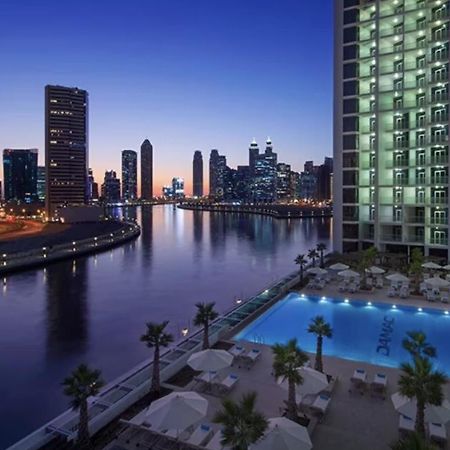 Luxury Hotel Apartment With A Canal View Дубай Экстерьер фото