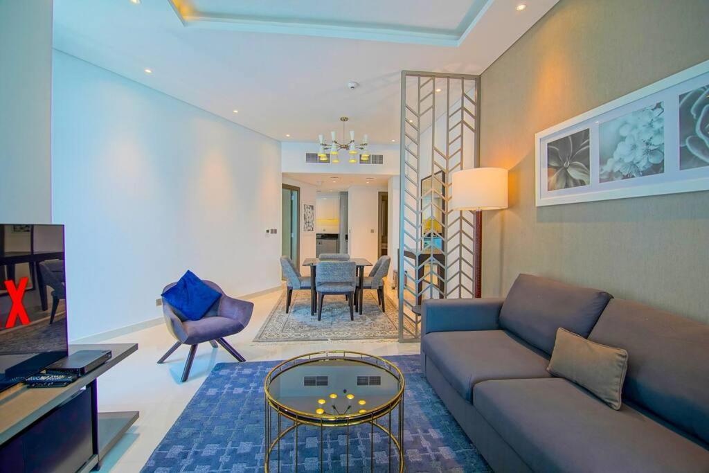 Luxury Hotel Apartment With A Canal View Дубай Экстерьер фото